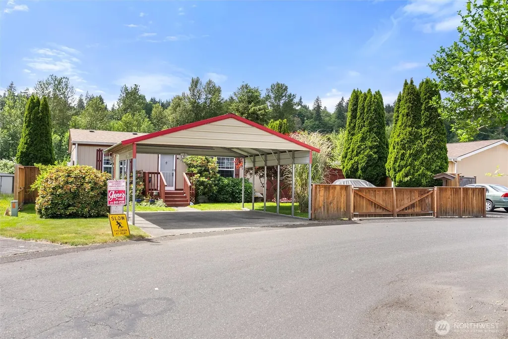 12506 142nd Avenue E Puyallup WA 98374