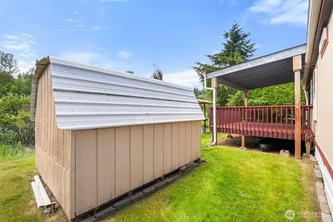 12506 142nd Avenue E Puyallup WA 98374