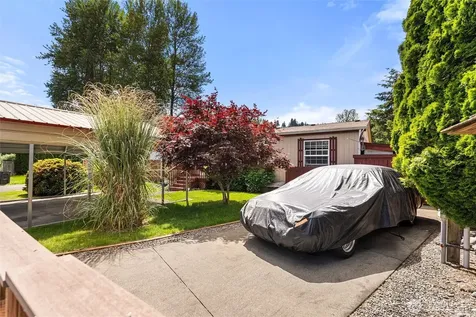 12506 142nd Avenue E Puyallup WA 98374