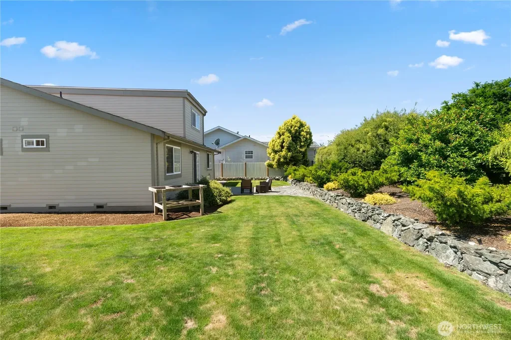 8085 Cowichan Road Birch Bay WA 98230