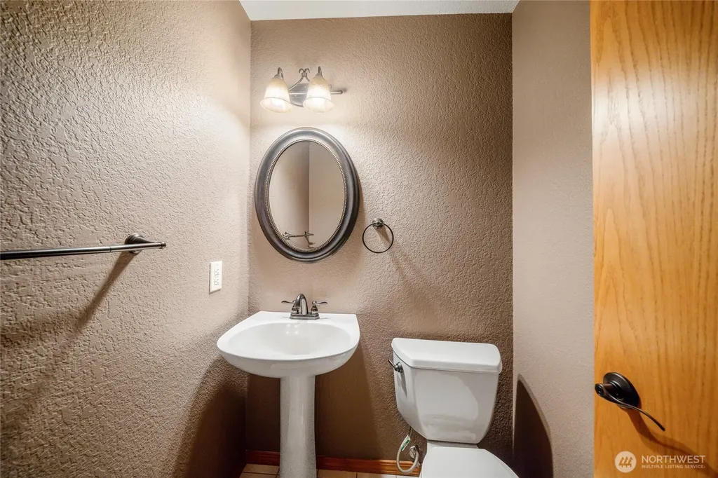 2409 Buckingham Drive SE Olympia WA 98501