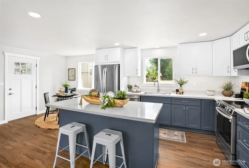 2524 200th Place SW Lynnwood WA 98036