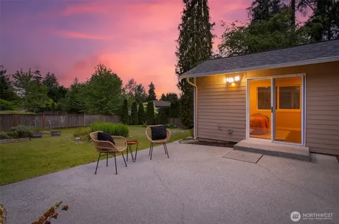 2524 200th Place SW Lynnwood WA 98036