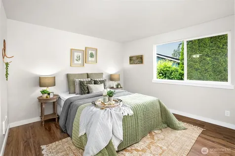 2524 200th Place SW Lynnwood WA 98036