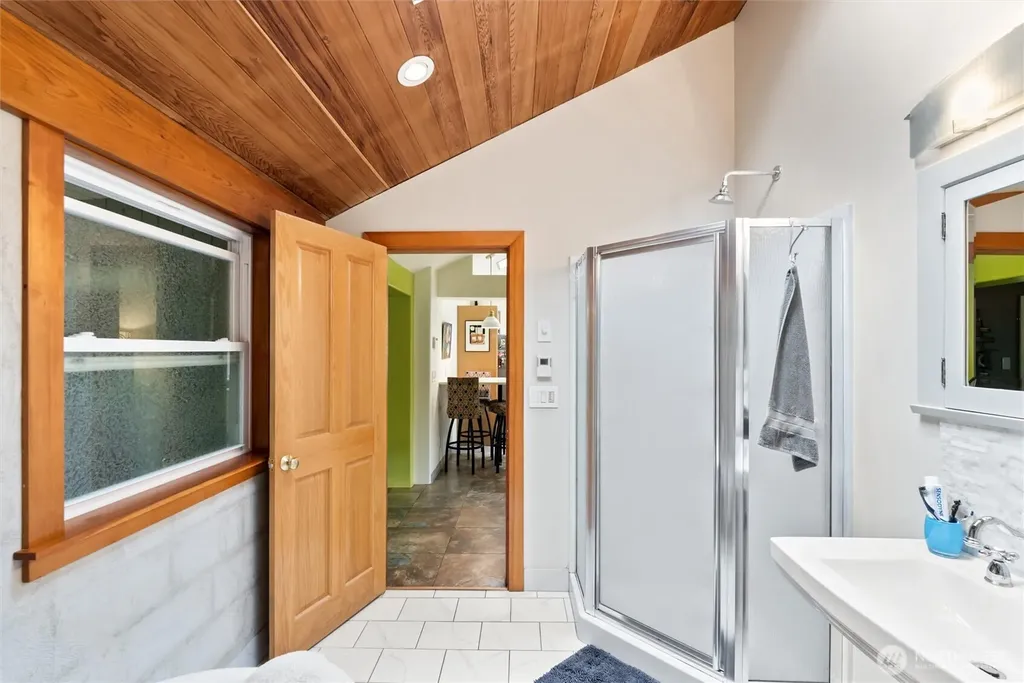 16107 Midvale Avenue N Shoreline WA 98133