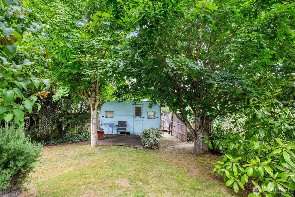 16107 Midvale Avenue N Shoreline WA 98133