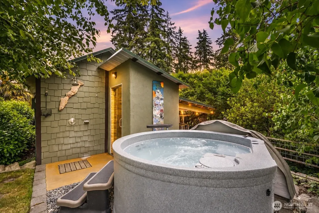 16107 Midvale Avenue N Shoreline WA 98133