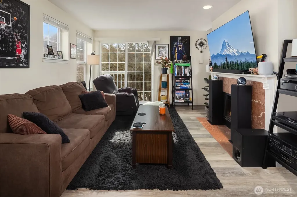 3056 60th Avenue SW Seattle WA 98116
