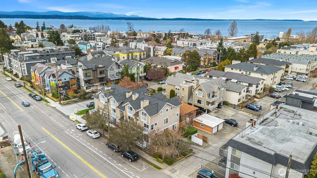 3056 60th Avenue SW Seattle WA 98116