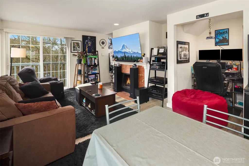 3056 60th Avenue SW Seattle WA 98116