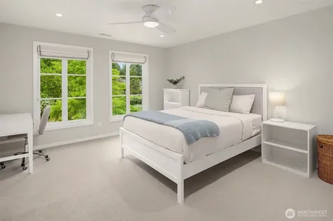 6560 163rd Place SE Bellevue WA 98006