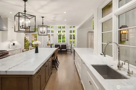 6560 163rd Place SE Bellevue WA 98006