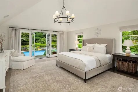 6560 163rd Place SE Bellevue WA 98006