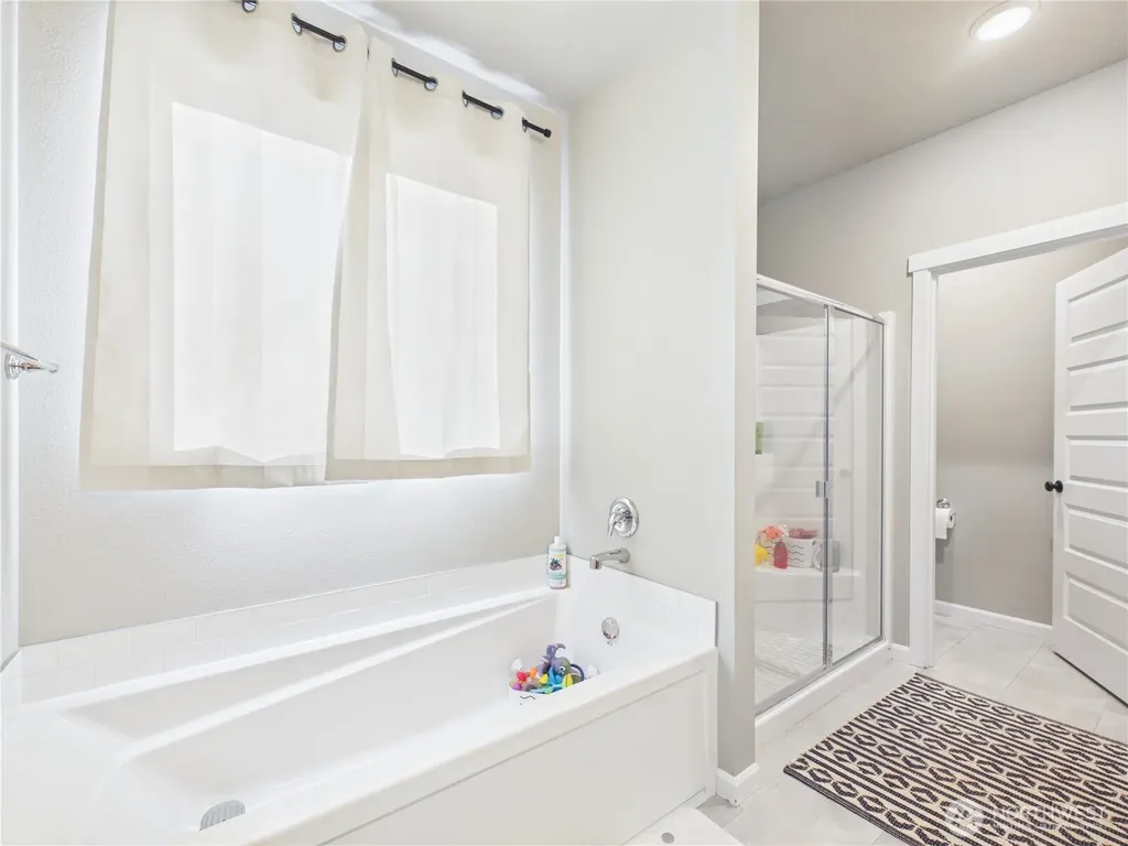 742 NE I Street Quincy WA 98848