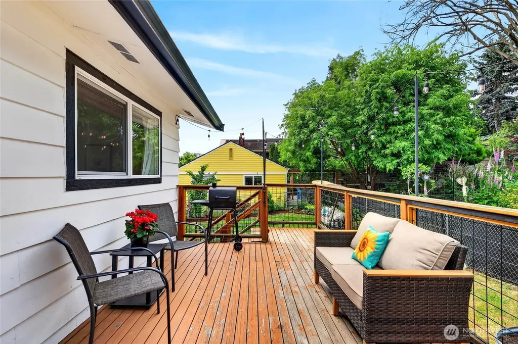 5403 34th Avenue SW Seattle WA 98126