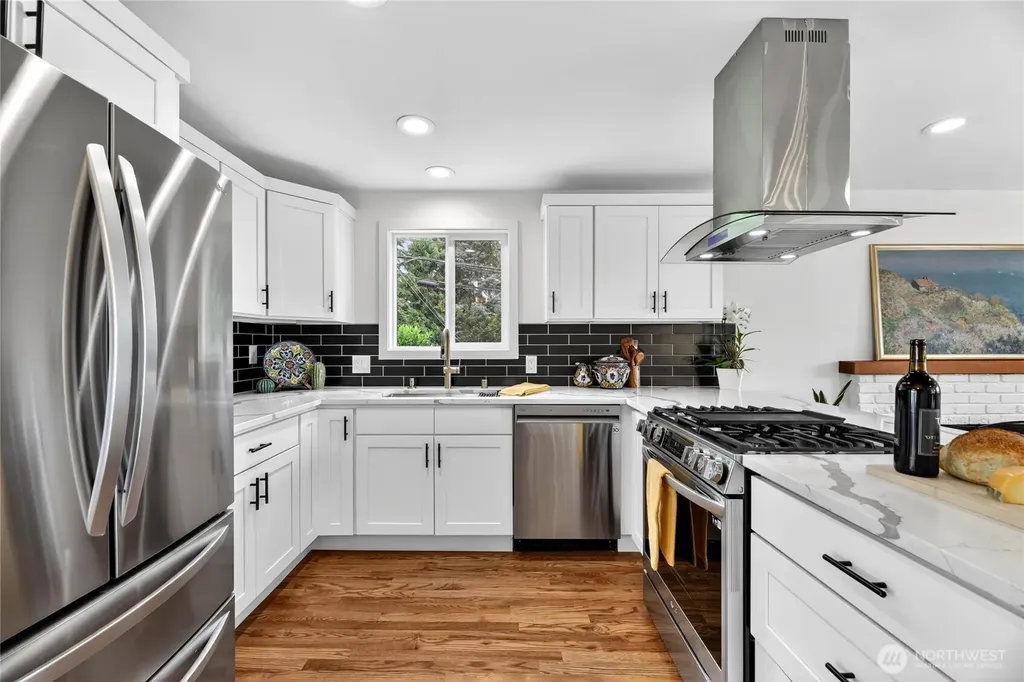 5403 34th Avenue SW Seattle WA 98126