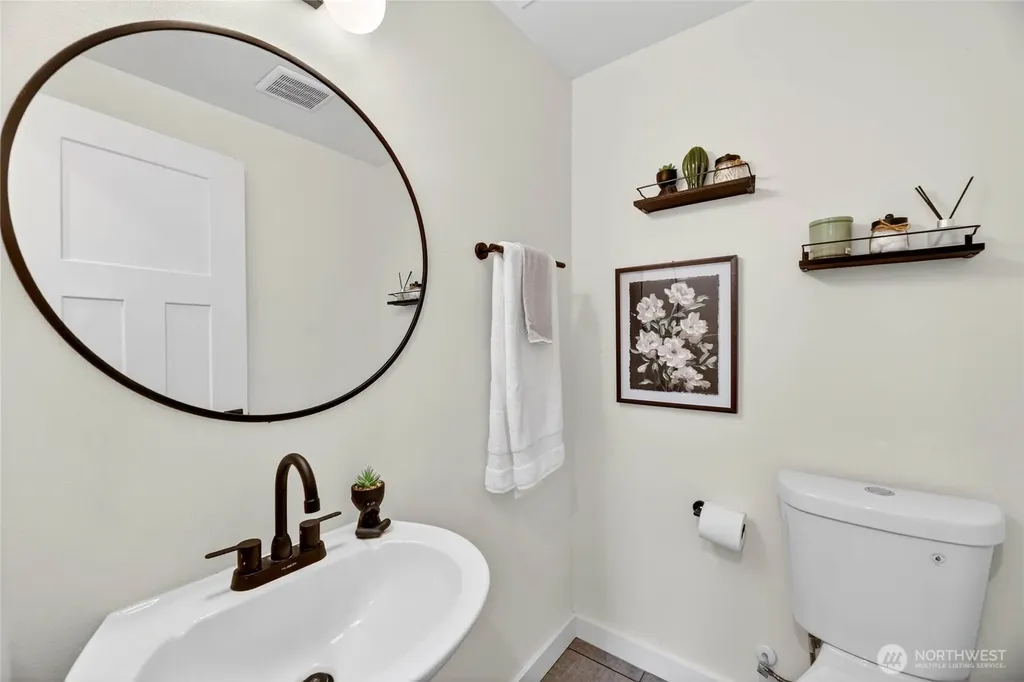 5403 34th Avenue SW Seattle WA 98126