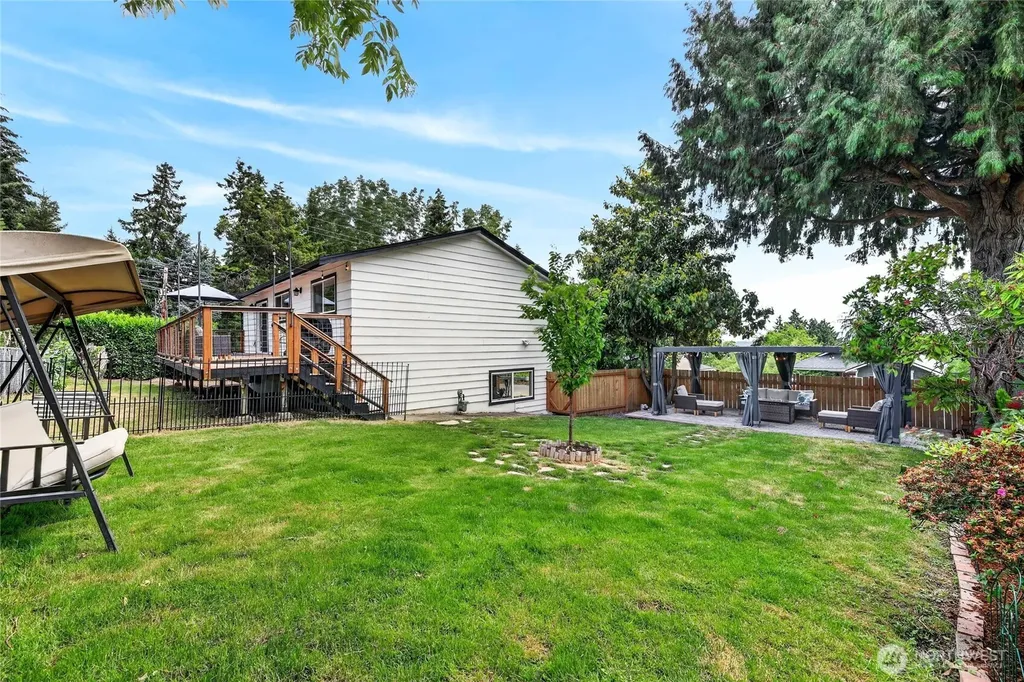5403 34th Avenue SW Seattle WA 98126