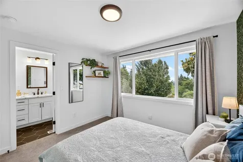 5403 34th Avenue SW Seattle WA 98126