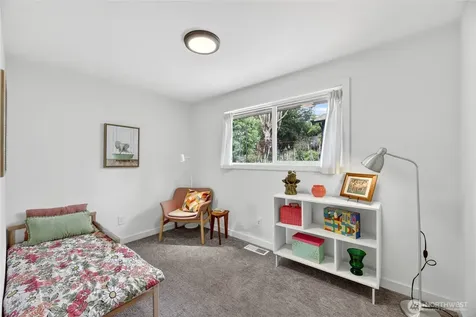 5403 34th Avenue SW Seattle WA 98126
