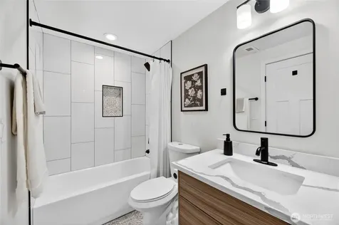 5403 34th Avenue SW Seattle WA 98126