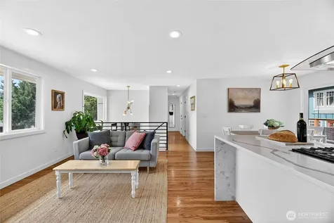 5403 34th Avenue SW Seattle WA 98126