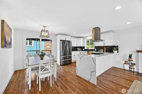 5403 34th Avenue SW Seattle WA 98126