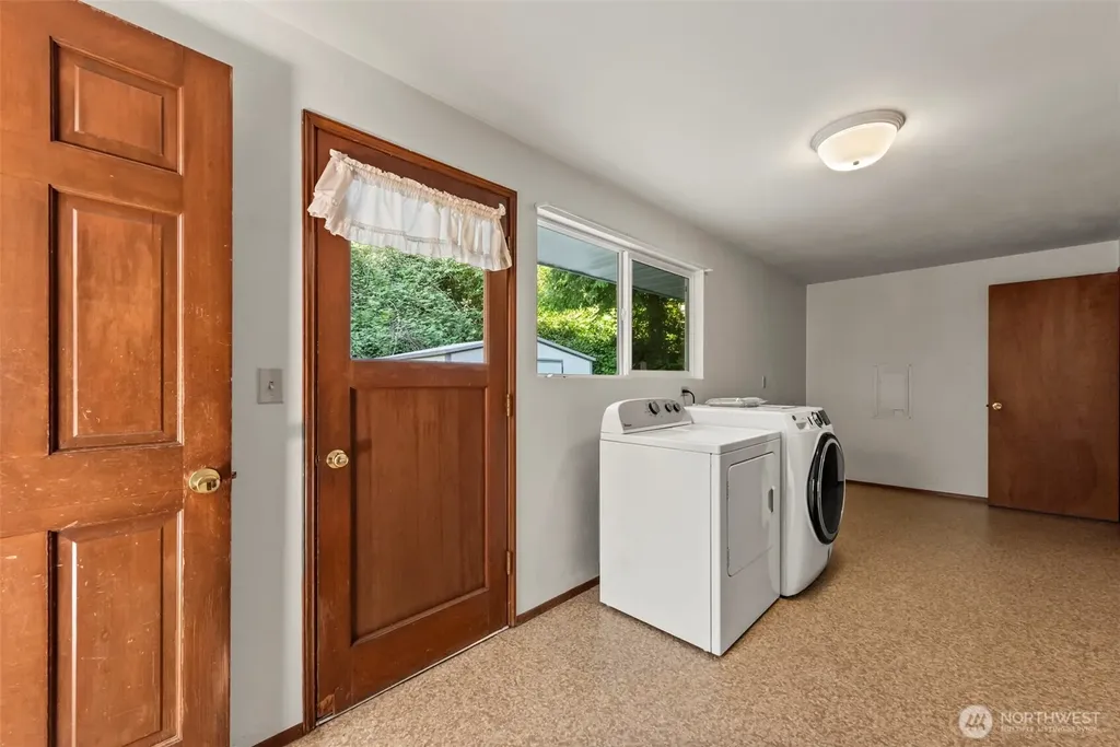 14901 SE 47th Place Bellevue WA 98006