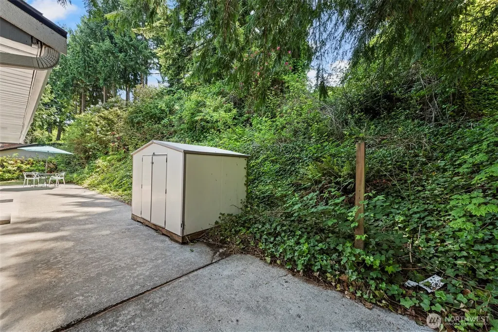 14901 SE 47th Place Bellevue WA 98006