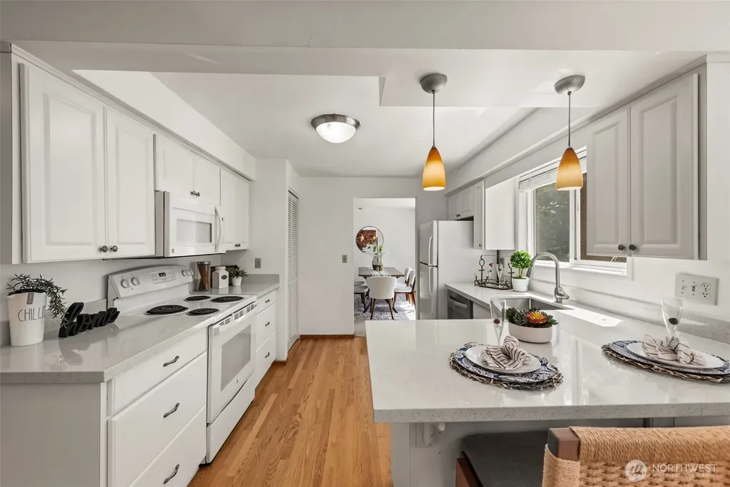 14901 SE 47th Place Bellevue WA 98006