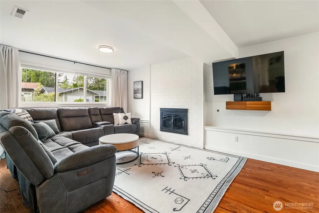 1210 Kenoyer Drive Bellingham WA 98229
