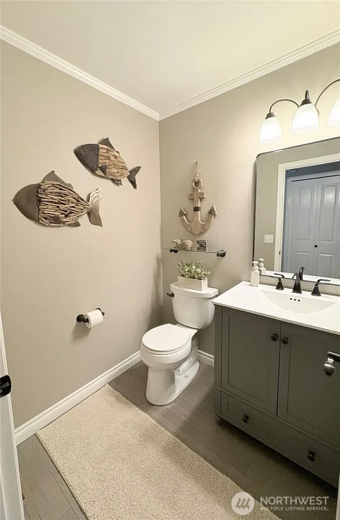 1353 Hawthorne Street NE Coupeville WA 98239