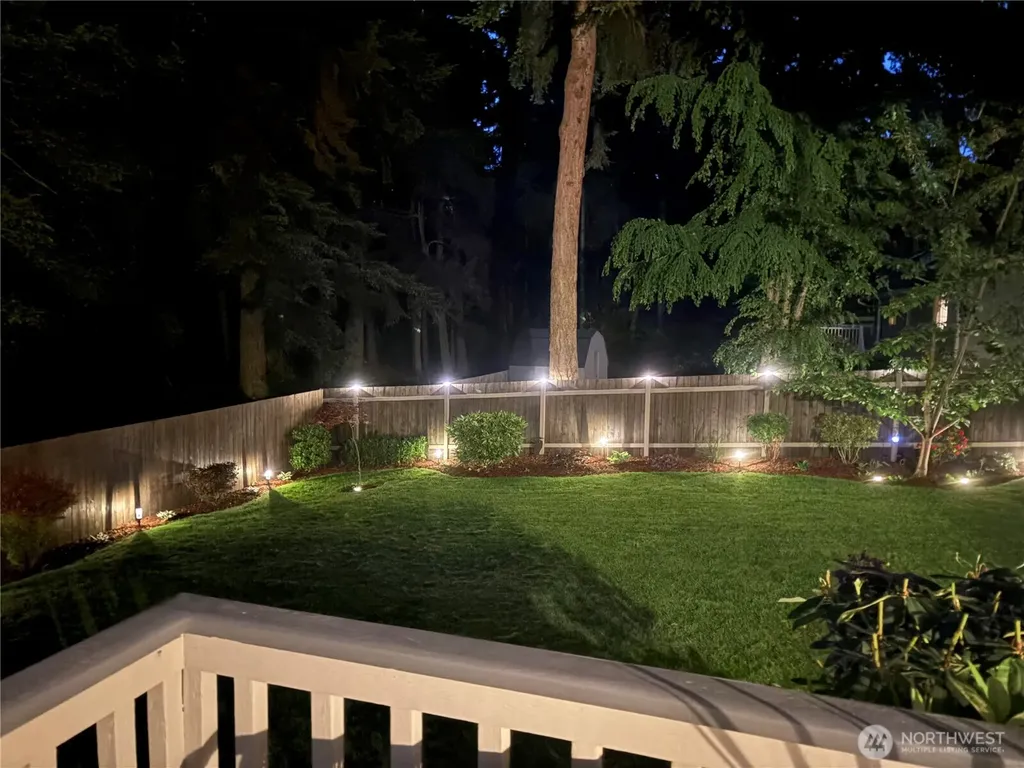 1353 Hawthorne Street NE Coupeville WA 98239
