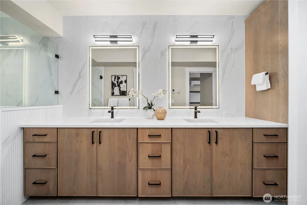 537 NW Juniper Street Issaquah WA 98027
