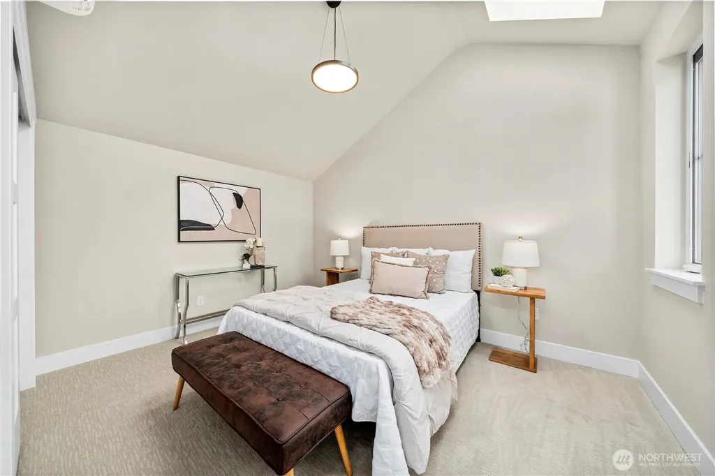537 NW Juniper Street Issaquah WA 98027