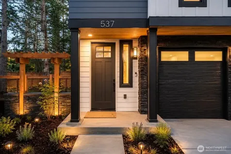537 NW Juniper Street Issaquah WA 98027