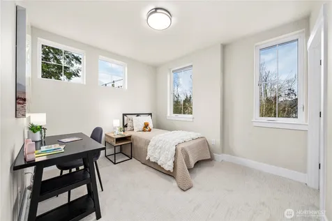 537 NW Juniper Street Issaquah WA 98027