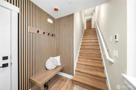 537 NW Juniper Street Issaquah WA 98027