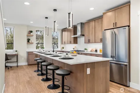 537 NW Juniper Street Issaquah WA 98027
