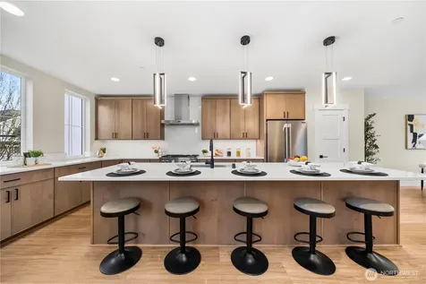 537 NW Juniper Street Issaquah WA 98027