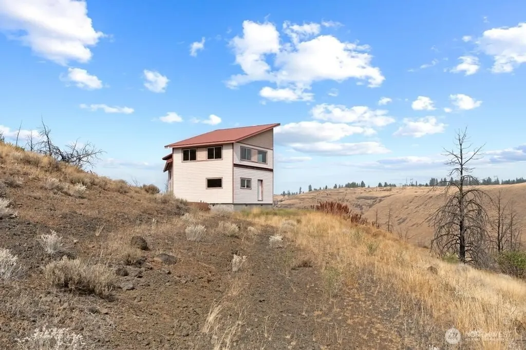 31725 N Hawk Creek Ranch Road Davenport WA 99122