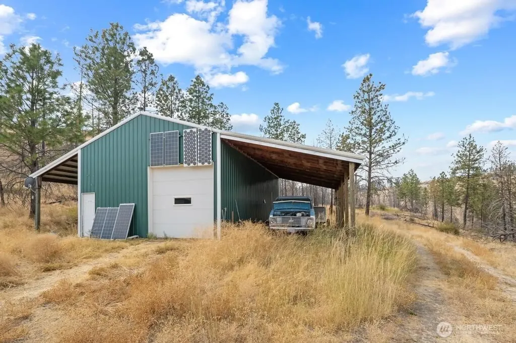 31725 N Hawk Creek Ranch Road Davenport WA 99122
