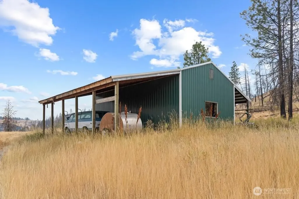 31725 N Hawk Creek Ranch Road Davenport WA 99122