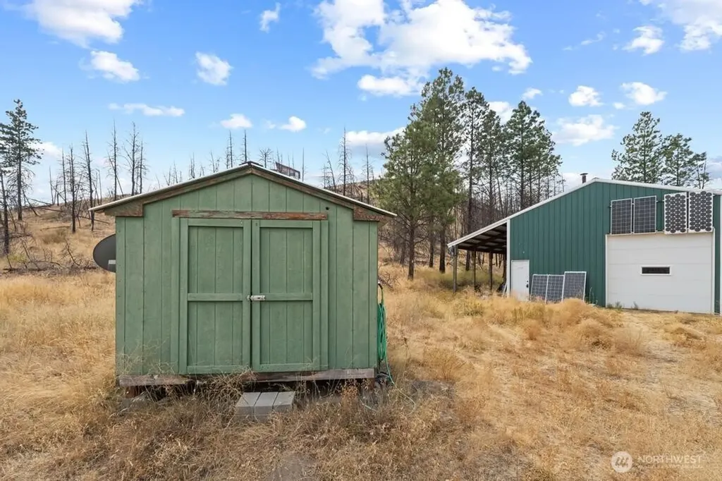 31725 N Hawk Creek Ranch Road Davenport WA 99122
