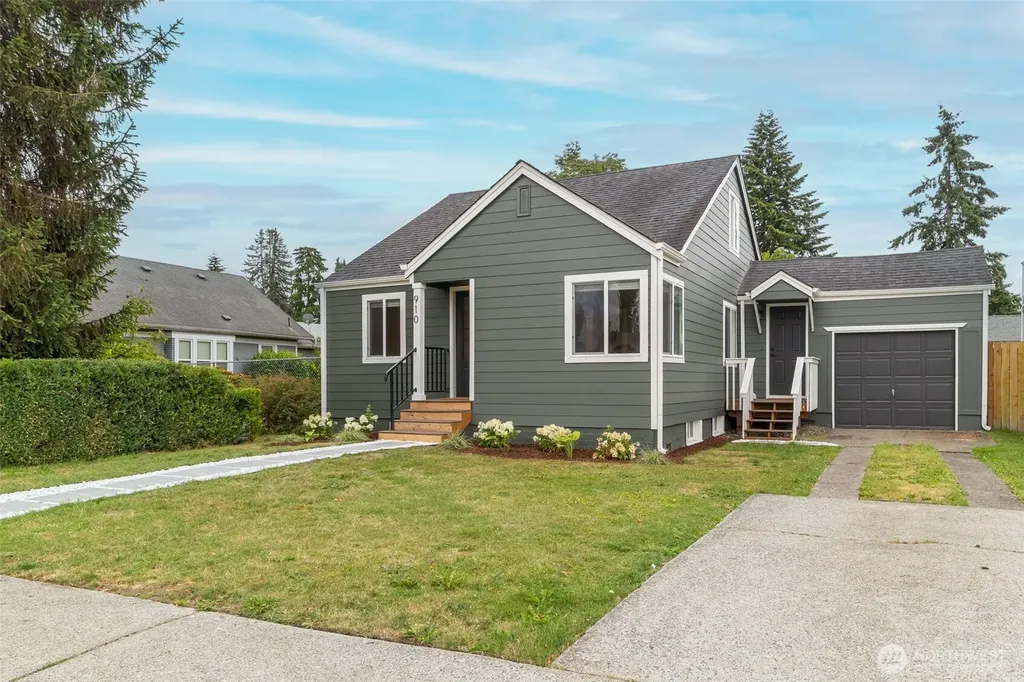 910 E Main Street Auburn WA 98002