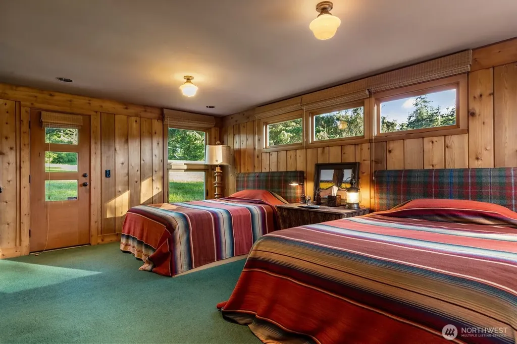 5837 Ambleside Loop Anacortes WA 98221