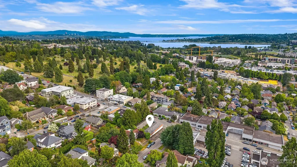 2800 NE 55th Street Seattle WA 98105
