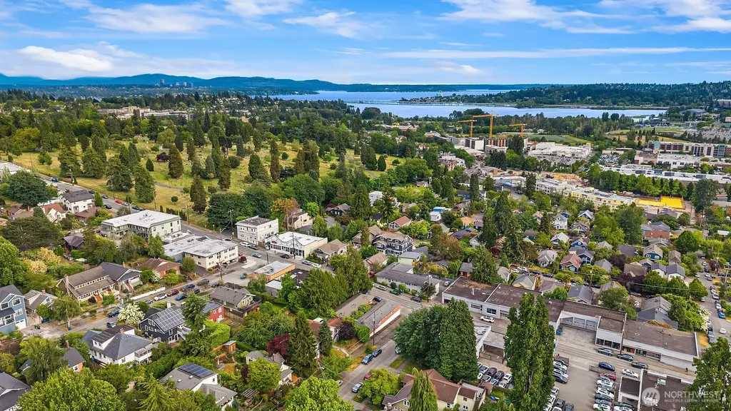 2800 NE 55th Street Seattle WA 98105