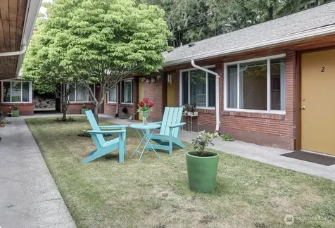2800 NE 55th Street Seattle WA 98105