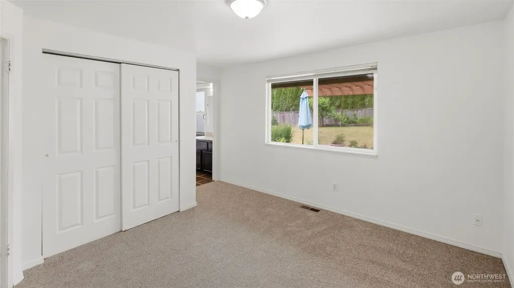20122 32nd Avenue W Lynnwood WA 98036